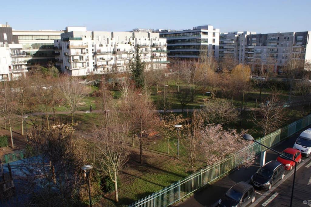 Fruitiers1 Apartment Сен Дени Екстериор снимка