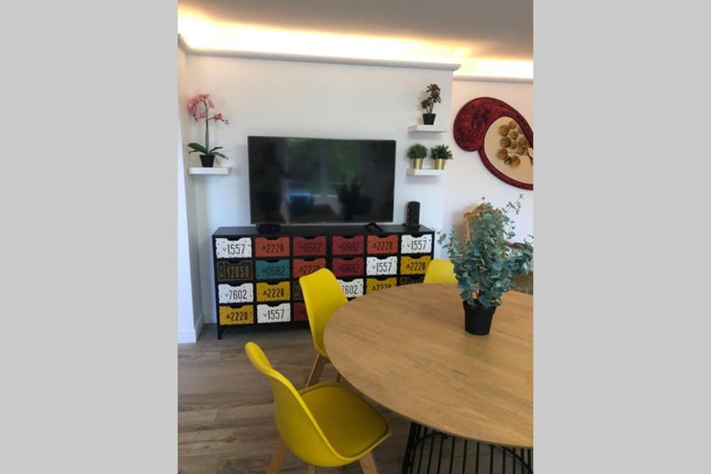 Fruitiers1 Apartment Сен Дени Екстериор снимка