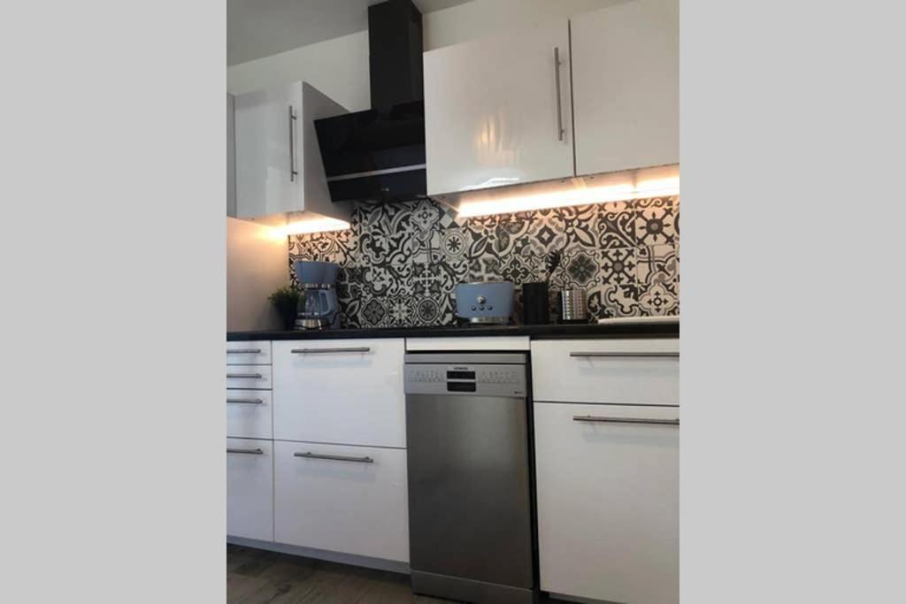 Fruitiers1 Apartment Сен Дени Екстериор снимка